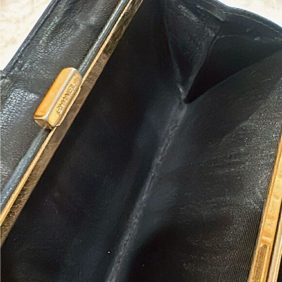 💯% Authentic CHANEL CC Black Caviar Wallet✨ - Picture 10 of 15